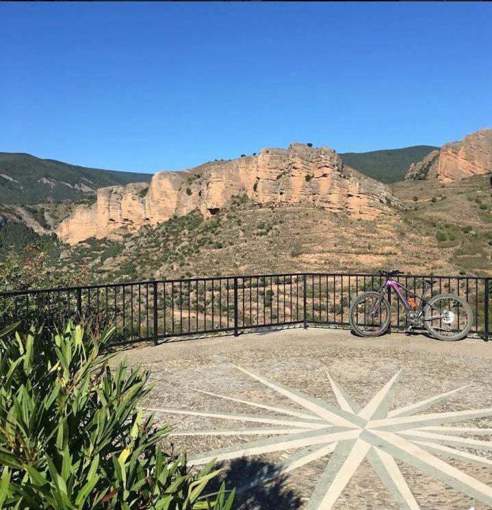 Un Apartamento Con Vistas Viguera Exterior photo
